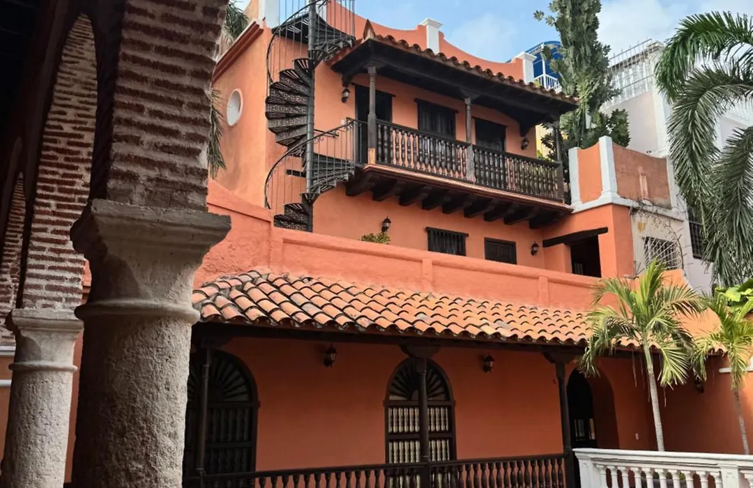 Casa Estrella Colonial Mansion-1