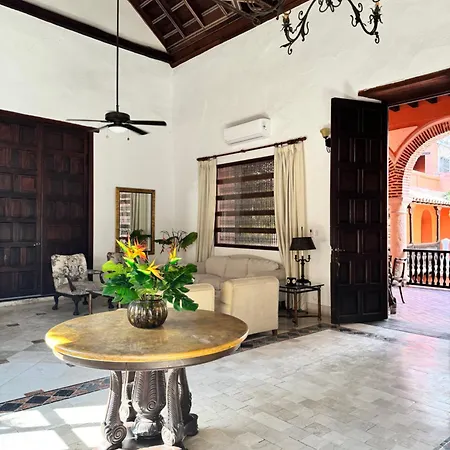 Casa Estrella Colonial Mansion-2