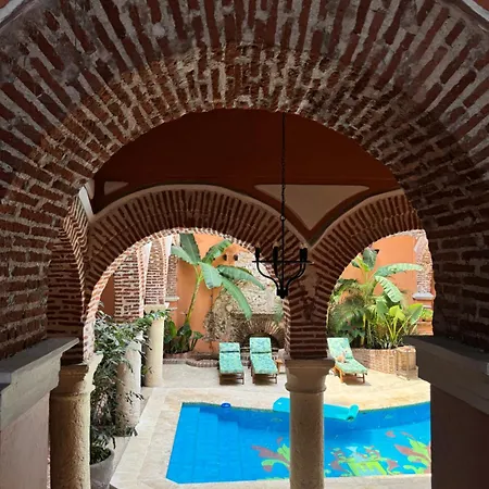 Casa Estrella Colonial Mansion-3